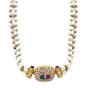 Pearl necklace with gold clasp with sapphire and diamond 18 kt