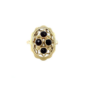 Gold ring with garnet 14 kt
