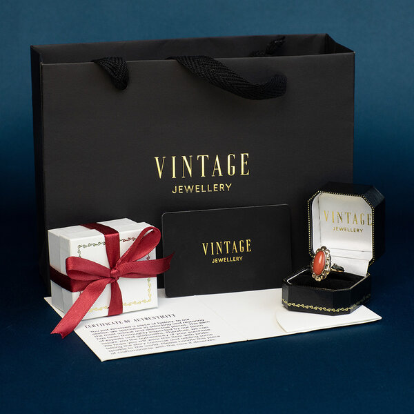 vintage Gouden vintage ring met bloedkoraal 14 krt