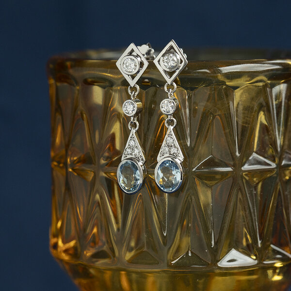 vintage Witgouden vintage oorstekers met aquamarijn en diamant 14 krt