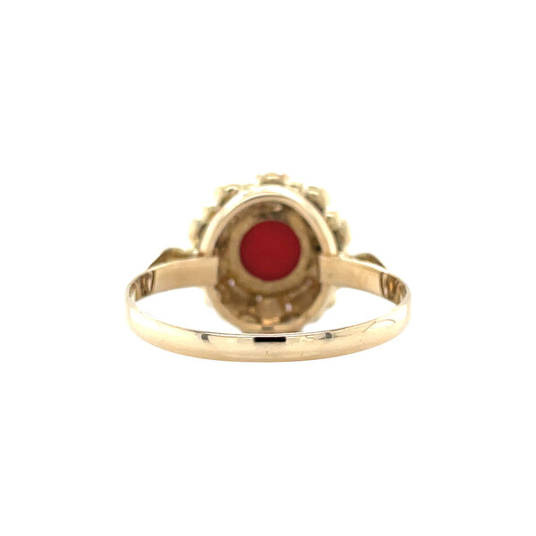 vintage Gouden vintage entourage ring met bloedkoraal 14 kt