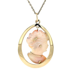 Gold pendant with cameo 14 kt