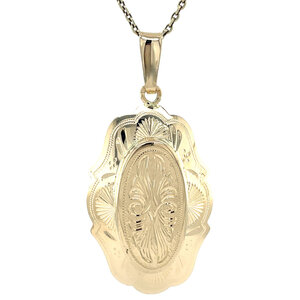 Gold pendant with engraving 14 kt