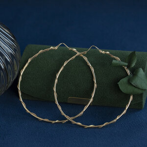 Golden vintage fantasy earrings 18 kt