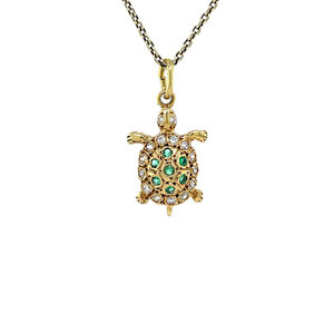 Gold turtle pendant with spinel 14 kt
