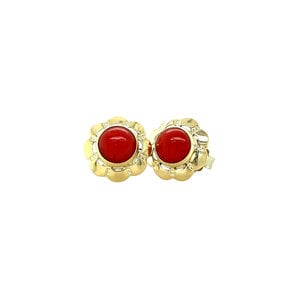 Gold stud earrings with blood coral 14 kt