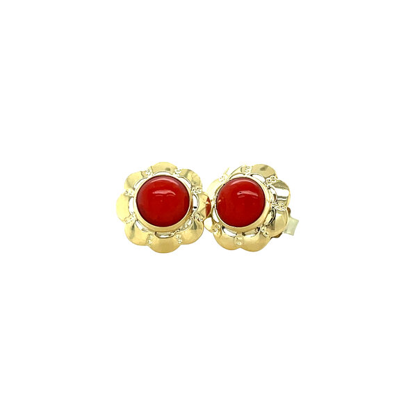 vintage Gold vintage stud earrings with blood coral 14 kt
