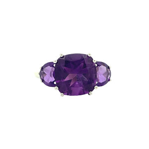 White gold ring with amethyst 14 kt