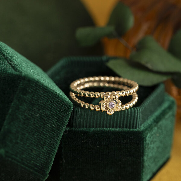 vintage Gouden vintage bloem ring met saffier 14 kt