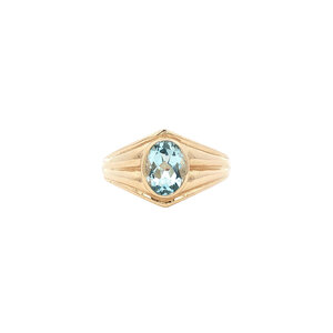 Gold ring with blue topaz 14 kt