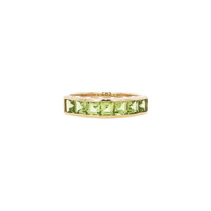 Ring with peridot 9 kt