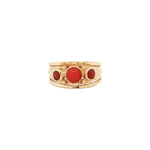 Gold ring with blood coral 14 kt