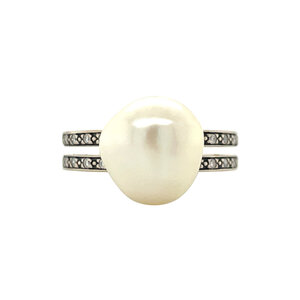 White gold ring with pearl and diamond 18 kt