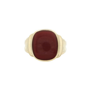 Gold signet ring with carnelian 14 kt