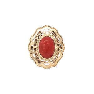 Gold ring with blood coral 14 kt
