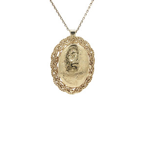 Gold medallion with engraving 14 kt
