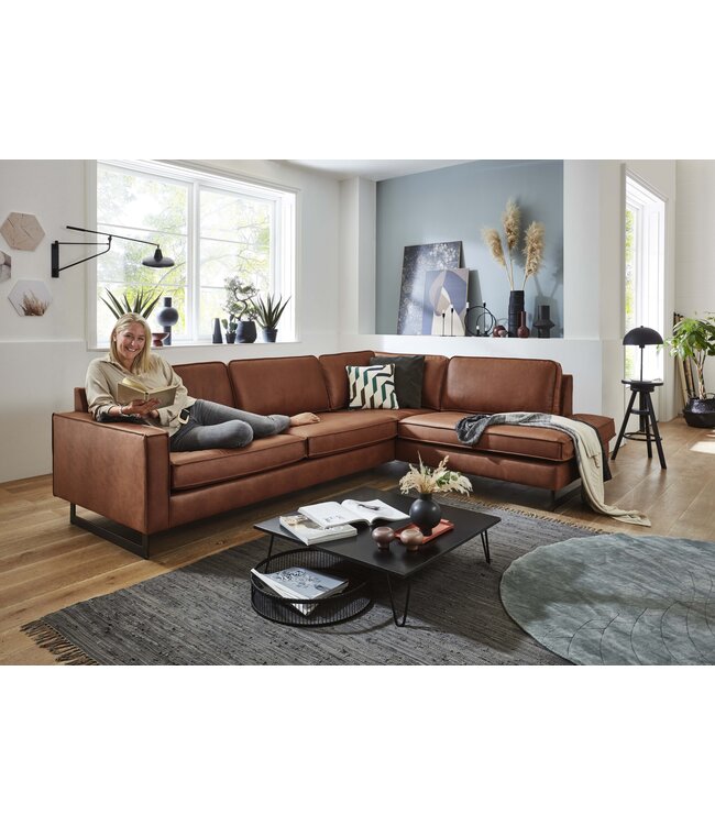 Bankstel Mauro met Ottomaan Cognac