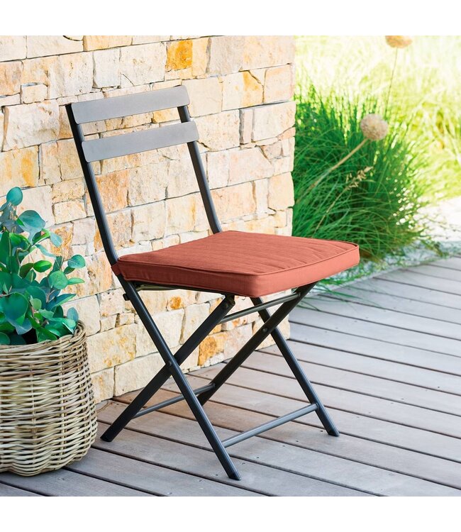 Amara Zitkussen - 40cm x 40cm