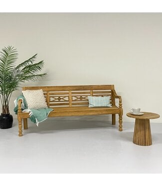 Teakhouten Stationsbank