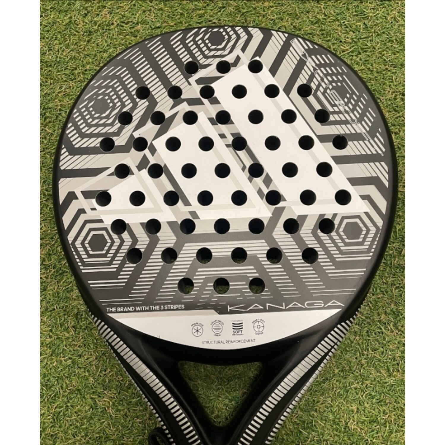 Adidas Kanaga Exo Soft Padel Racket - Padelshopvibora.nl