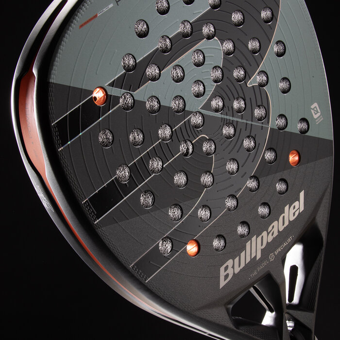 Bullpadel Hack 04 Comfort 26 Padel Racket