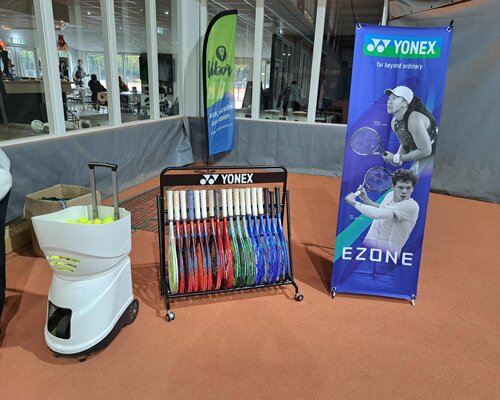 Yonex Tennisclinic Winschoten – Succesvolle Tennisdag met Sportcafé Belle Helene, ITP & Yonex Benelux
