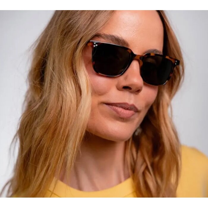 Parafina Bosque Tortoise Sunglasses
