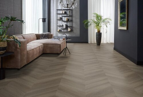 Floorlife YUP Fulham chevron dryback brown Floorlife YUP Fulham chevron dryback brown