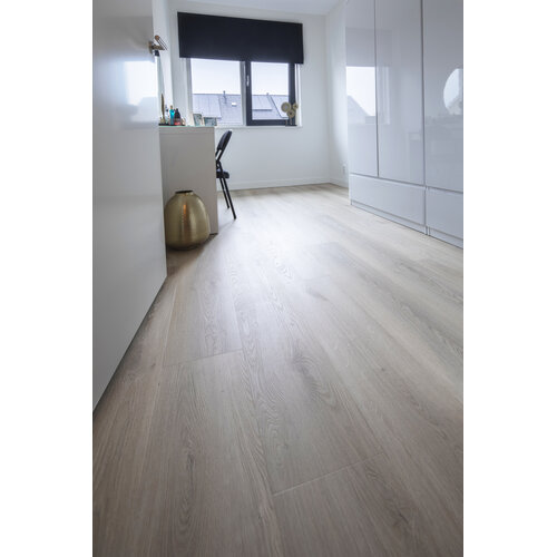 Belakos Palazzo 730 Belakos Palazzo 730