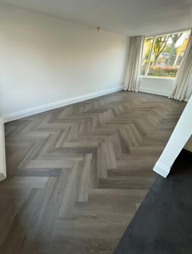 Floorlife YUP Fulham herringbone click SRC brown Floorlife YUP Fulham herringbone click SRC brown