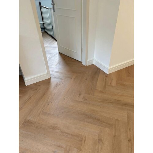 Floorlife YUP Leyton herringbone click SRC warm oak