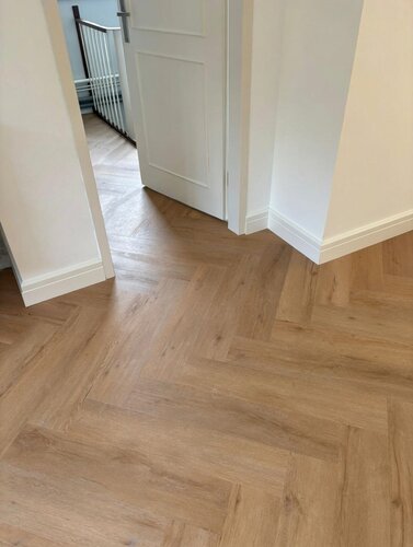 Floorlife YUP Leyton herringbone click SRC warm oak Floorlife YUP Leyton herringbone click SRC warm oak