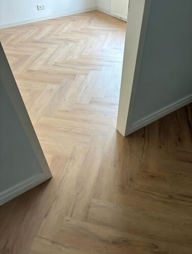 Floorlife YUP Leyton herringbone click SRC warm oak Floorlife YUP Leyton herringbone click SRC warm oak