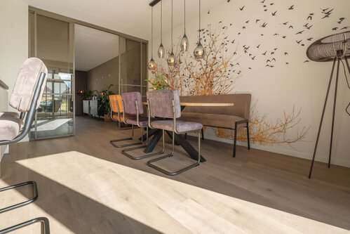 Belakos Attico 830 | Rigid Click Belakos Attico 830 | Rigid Click