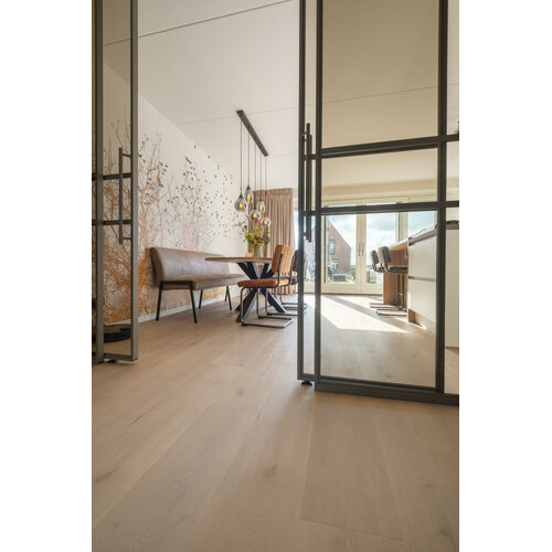 Belakos Attico 830 | Rigid Click