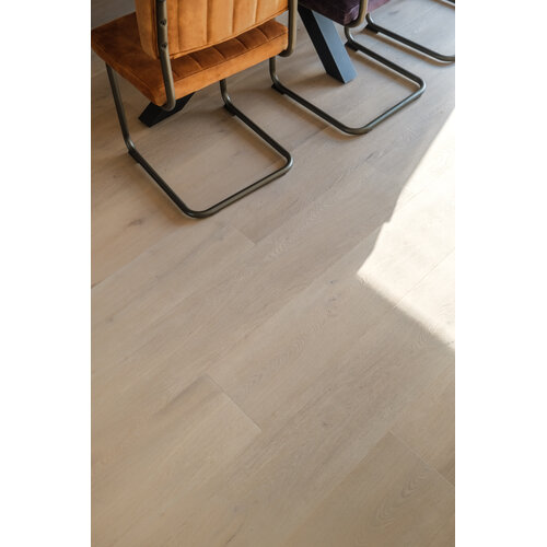 Belakos Attico 830
