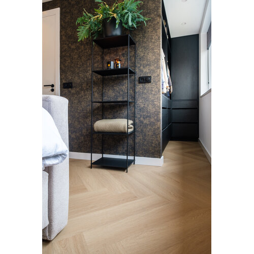 Floorlife YUP Fulham herringbone dryback smoky Floorlife YUP Fulham herringbone dryback smoky