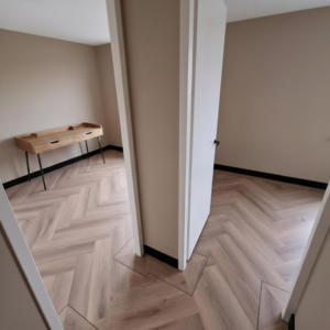 Floorlife YUP Mayfair dryback warm oak