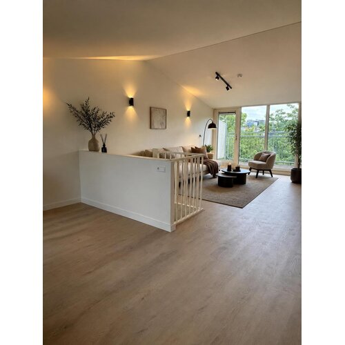 Belakos Palazzo 740 | Rigid Click Belakos Palazzo 740 | Rigid Click