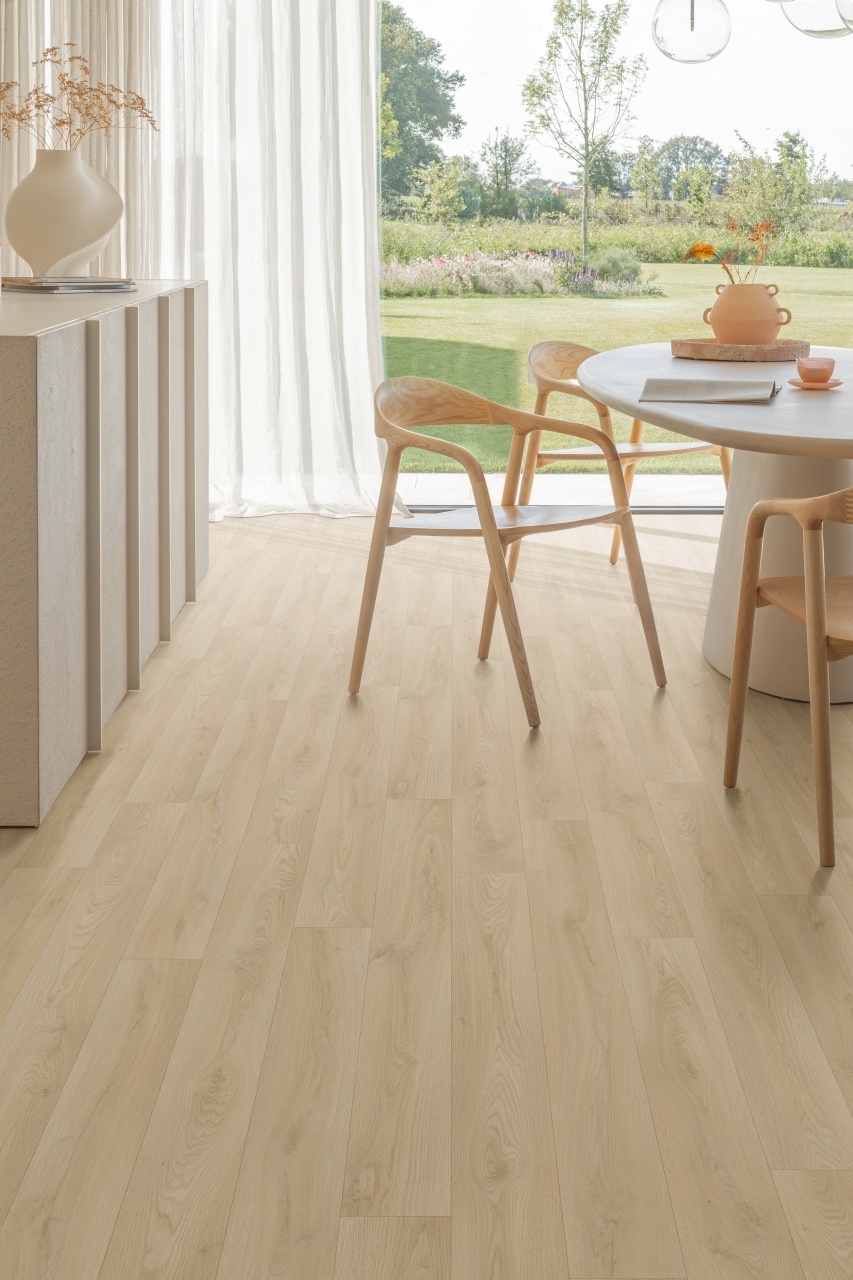 Vinylvloer in een woonkamer bij Vloerenhuys de Veluwe