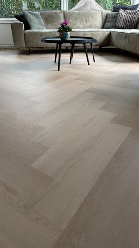 Castell Luxury PVC Flooring Castell Ultimate 880 281 Cedar Maple Castell Luxury PVC Flooring Castell Ultimate 880 281 Cedar Maple