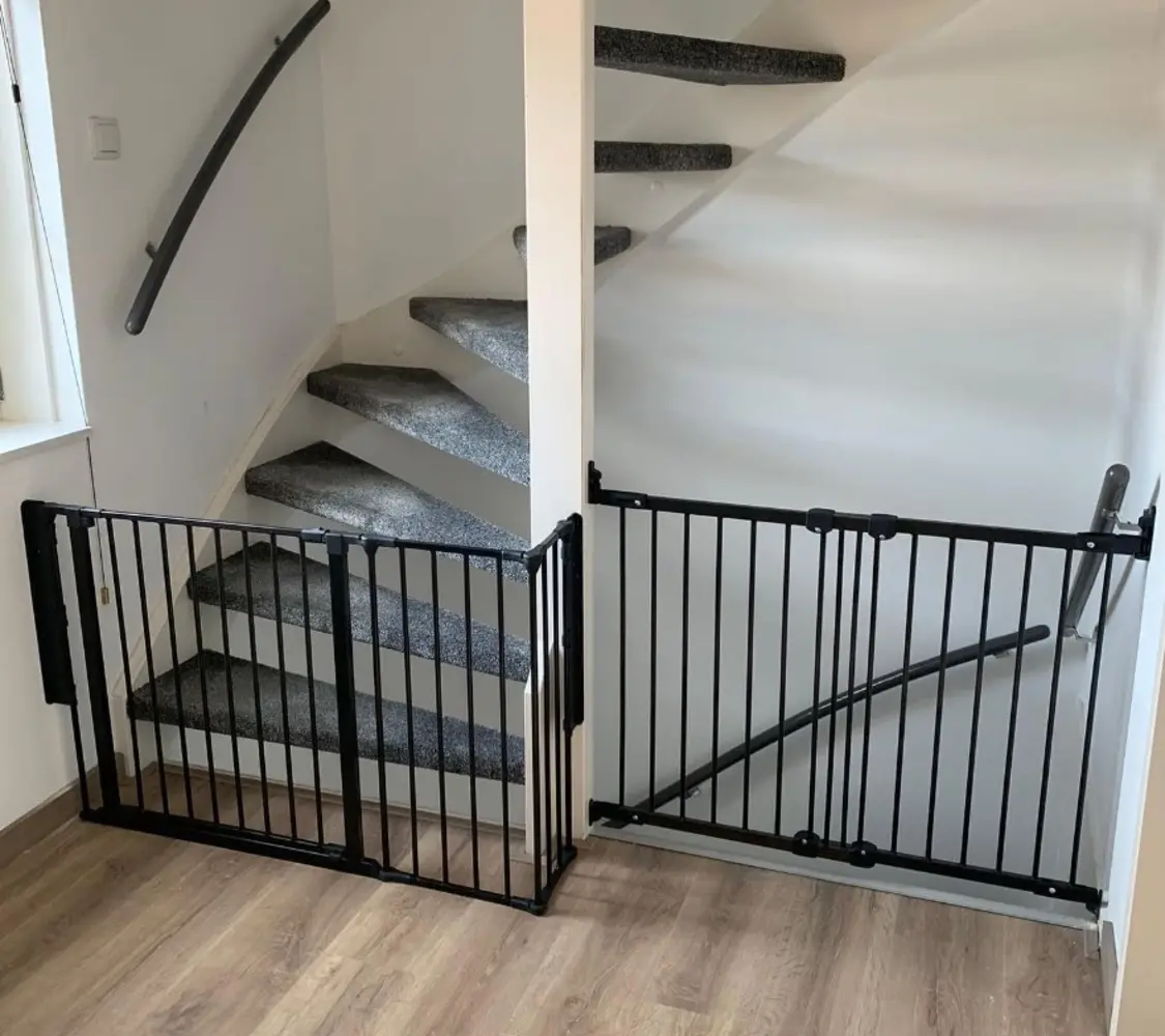 BabyDan BabyDan Flex Traphekje 133 cm & BabyDan Flexifit Traphekje 62 - 105 cm BabyDan BabyDan Flex Traphekje 133 cm & BabyDan Flexifit Traphekje 62 - 105 cm