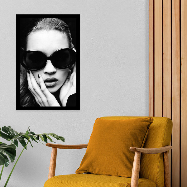 Mondiart Poster Mondiart 'Kate Moss' met zwarte lijst