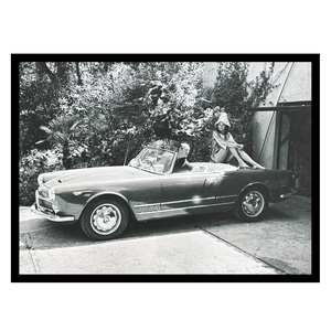 Ingelijste poster 'David Niven in the car'