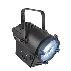 Showtec Showtec | 33142 | Performer 2500 Fresnel | 250 W regelbare Daglicht Witte studio LED Fresnel