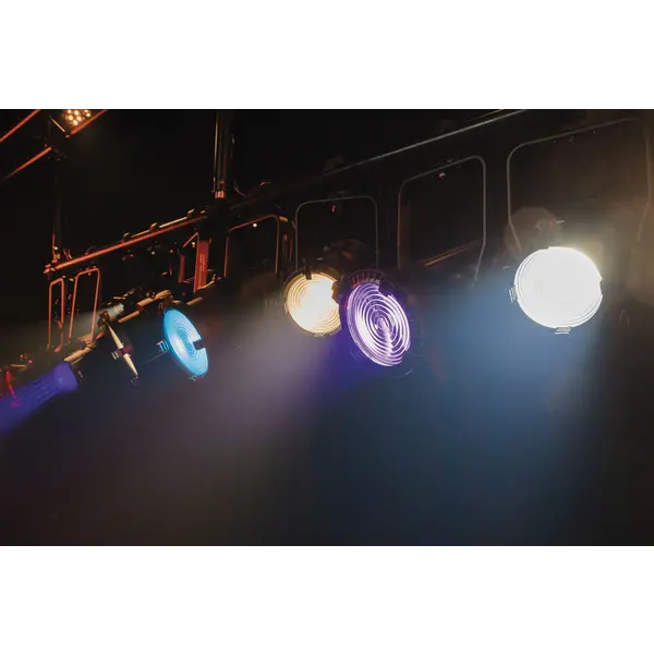 Showtec Showtec | 33063 | Performer Profile 600 DDT | 250 W Warm White DDT Theatre LED ellipsoidal