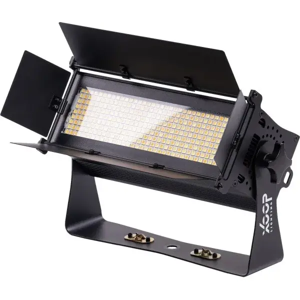 XOOP* XOOP | EL150TW | 160W smd led | WW - CW | 6 canaux DMX