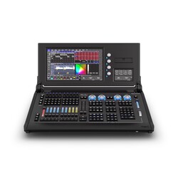 Chamsys ChamSys | CS100250 | Table d'éclairage MagicQ MQ250M Console de scène | 64 univers | 10 faders motorisés ChamSys | CS100250 | Table d'éclairage MagicQ MQ250M Console de scène | 64 univers | 10 faders motorisés