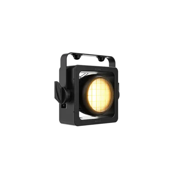Chauvet PRO Chauvet PRO | Strike Array 1 | Têtes, Cadres, Yolk, et Câbles X4. BLOC D'ALIMENTATION X1
