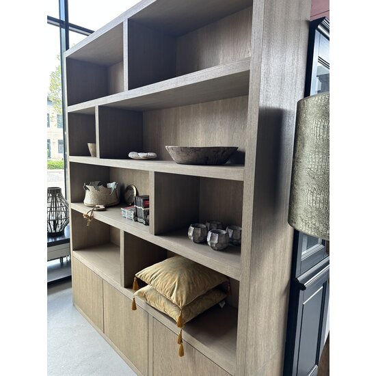 123schrank Kleiderschrank London 01 - 200x40x240H cm - Eiche - 3 geschlossene Türen - offene Fächer - schlankes Design